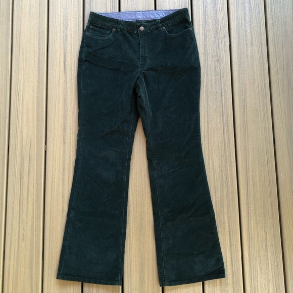 L.L. Bean Forest Green Corduroy Flare Classic 5 Pocket Pants Size 10 Regular - Picture 1 of 9